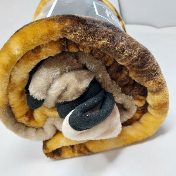 NEW Lion Plush Throw 50" x 60" - Picture 5 of 5